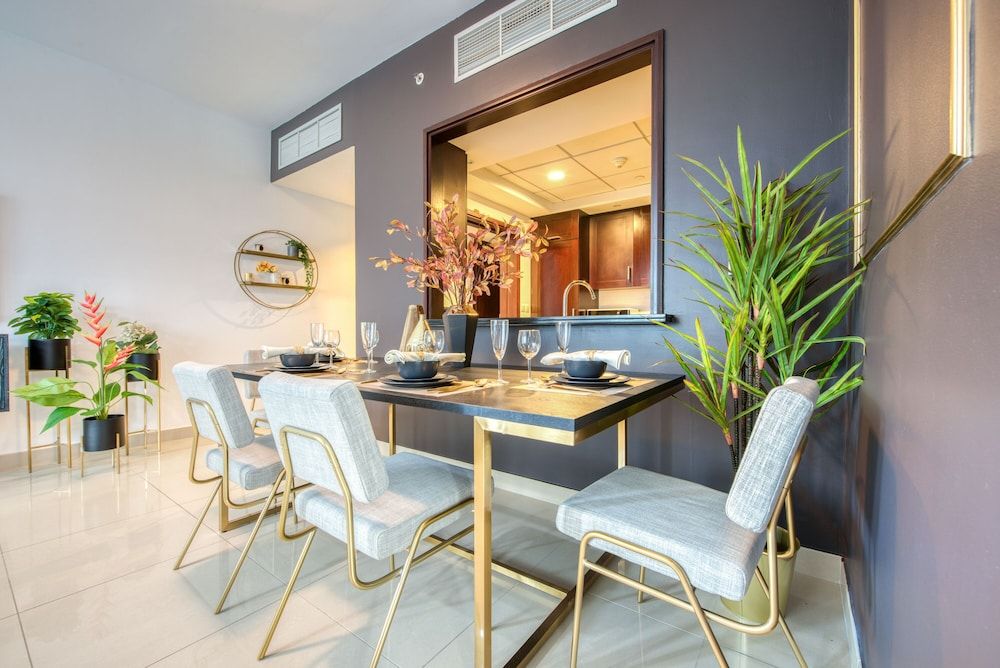 undefined Maison Privee - Radiant Urban Retreat with Iconic Burj Khalifa Vws 3