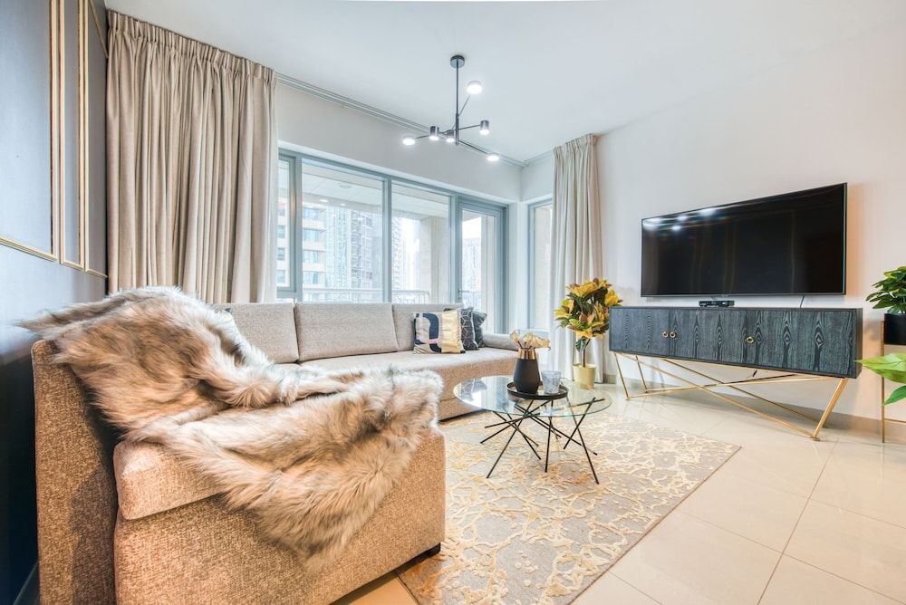 Maison Privee - Radiant Urban Retreat with Iconic Burj Khalifa Vws Deluxe Apartment, 1 Bedroom 14
