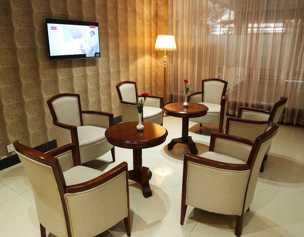 undefined Civic Inn 10