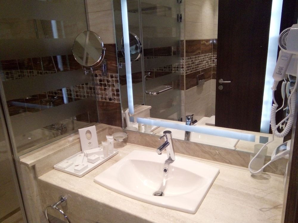 Gewan Hotel Cairo Standard Room, 1 Queen Bed, City View 11