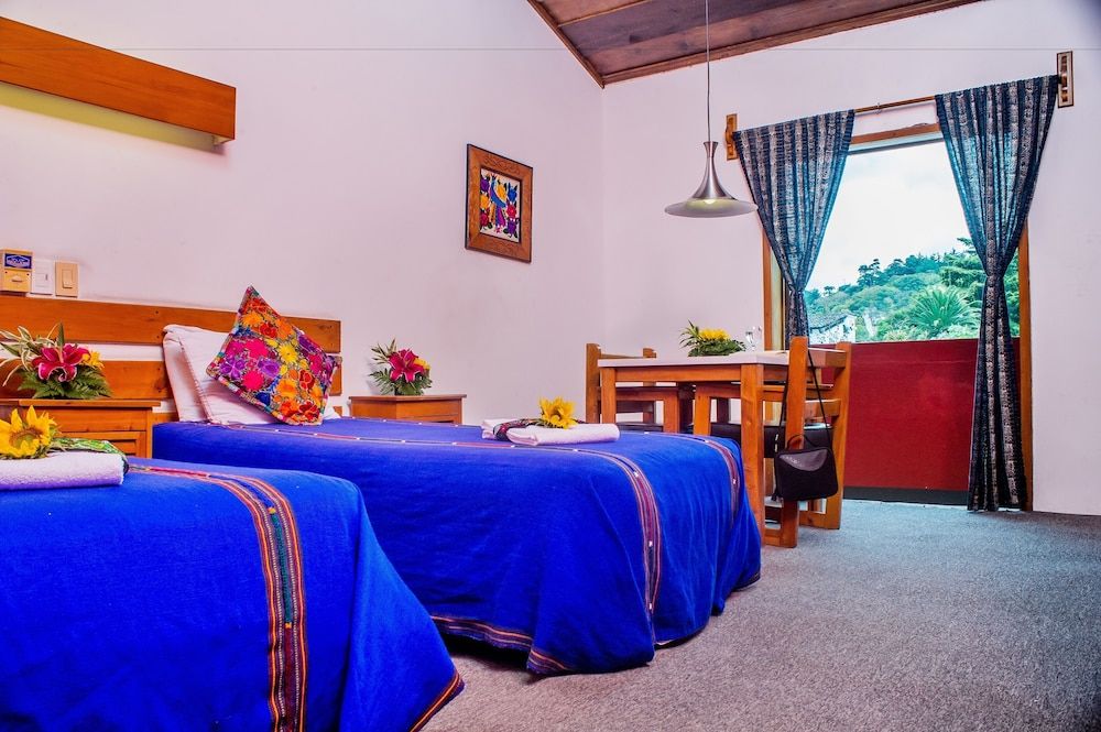 Hotel Panchoy Comfort Double Room, Mountain View 3