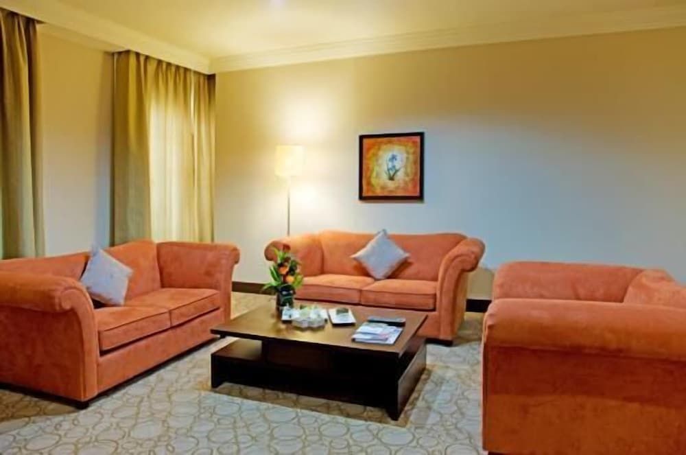 Swiss Belhotel Doha Deluxe Suite 7