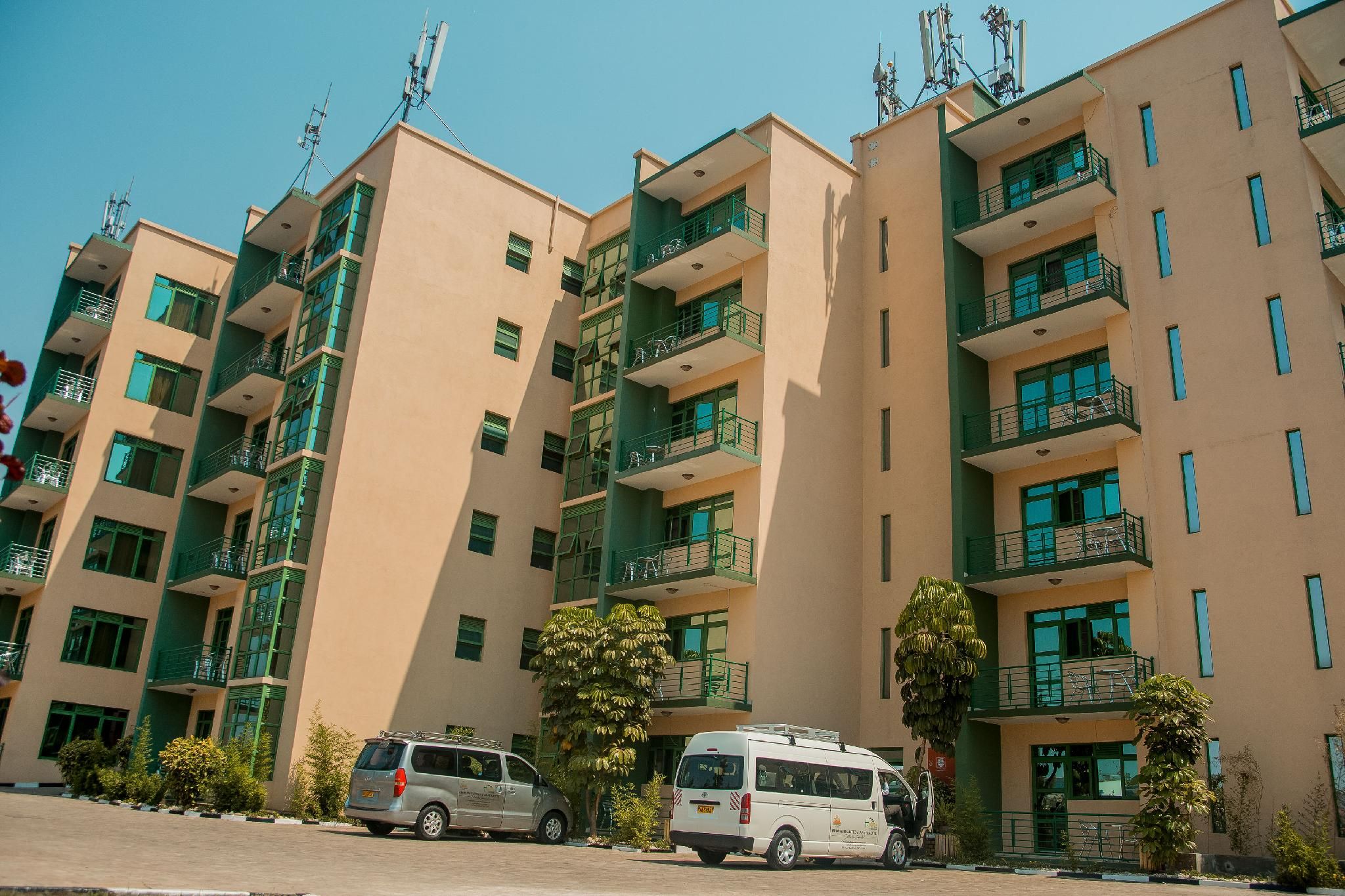 undefined Highlands Suites Hotel 2