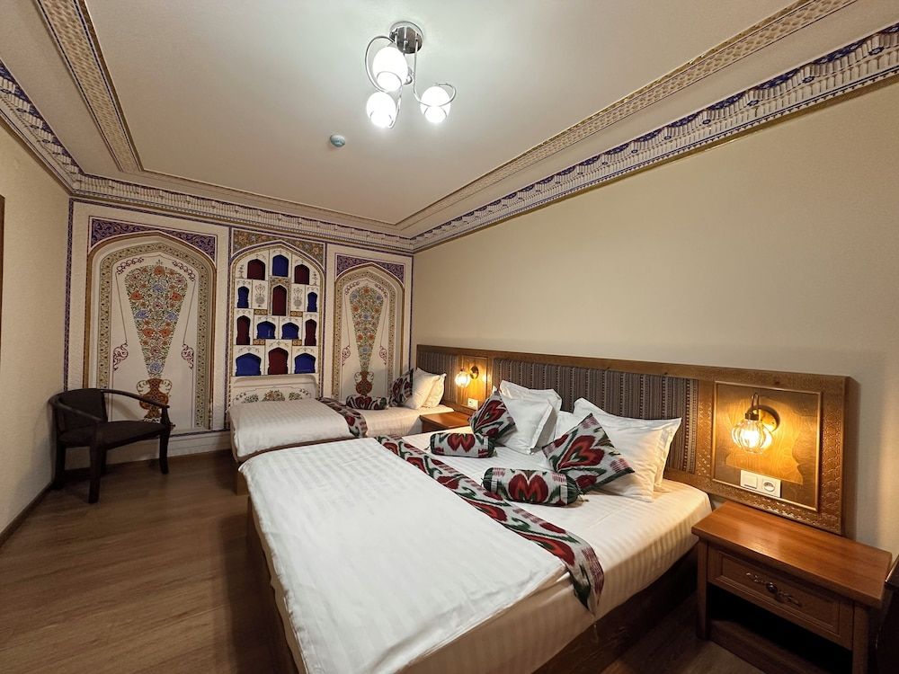 Hotel Fatima Deluxe Triple Room 9