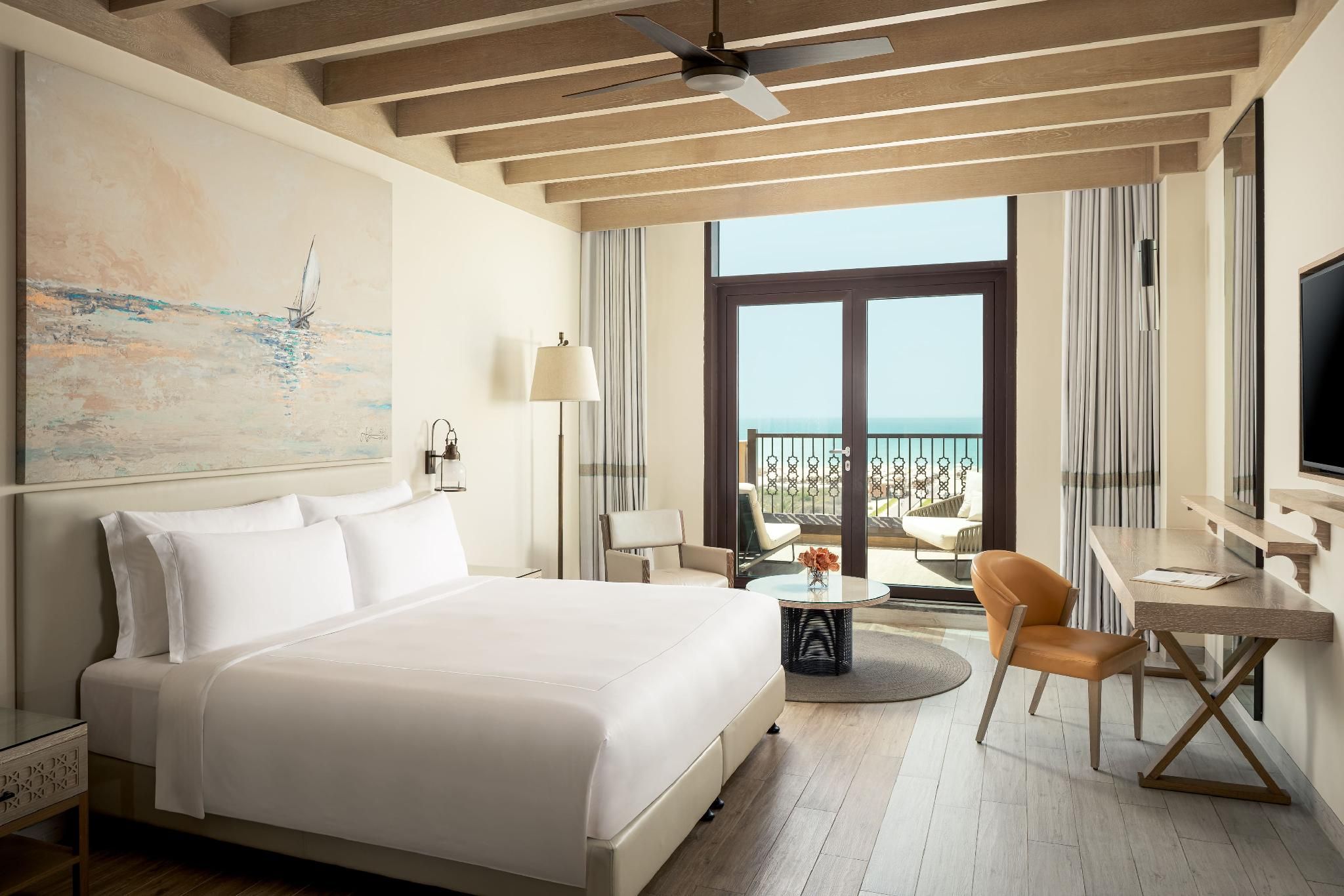 1-Bedroom Sea View Suite with Balcony