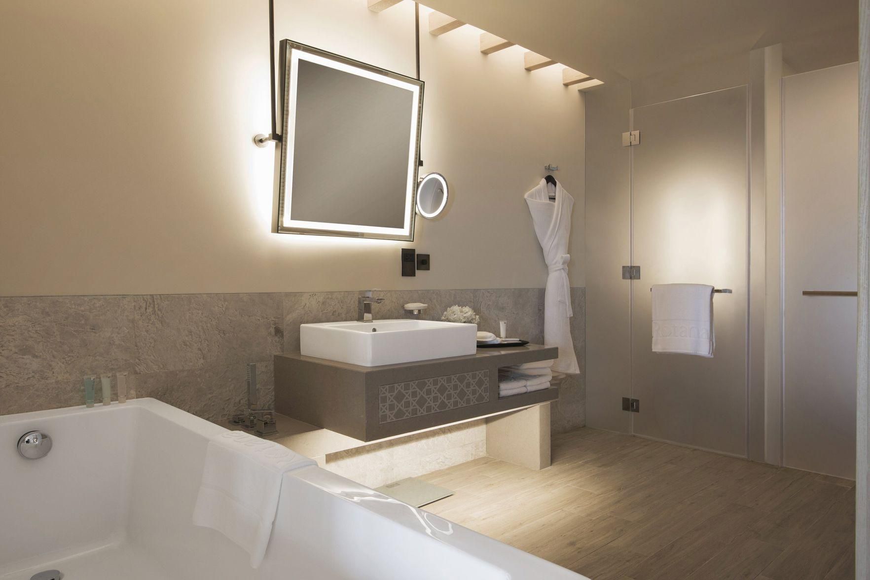 Saadiyat Rotana Resort and Villas Guest Room with Balcony 16