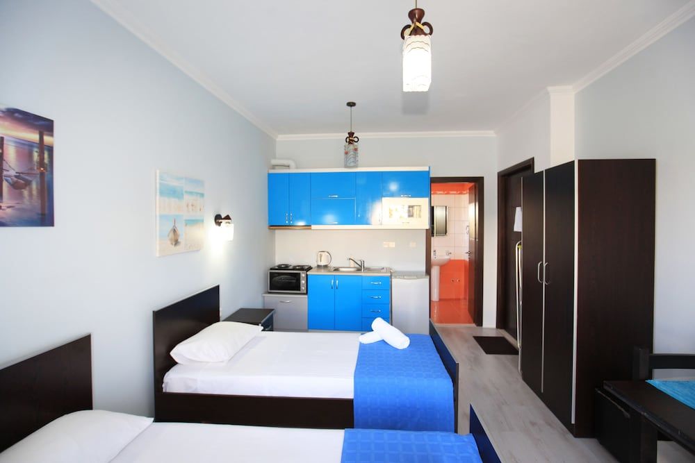 Hotel Keos Twin Room, Mountain View 10