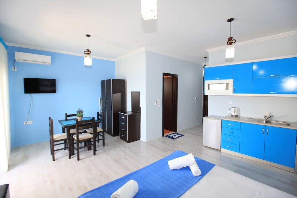 Hotel Keos Quadruple Room, Sea View 14