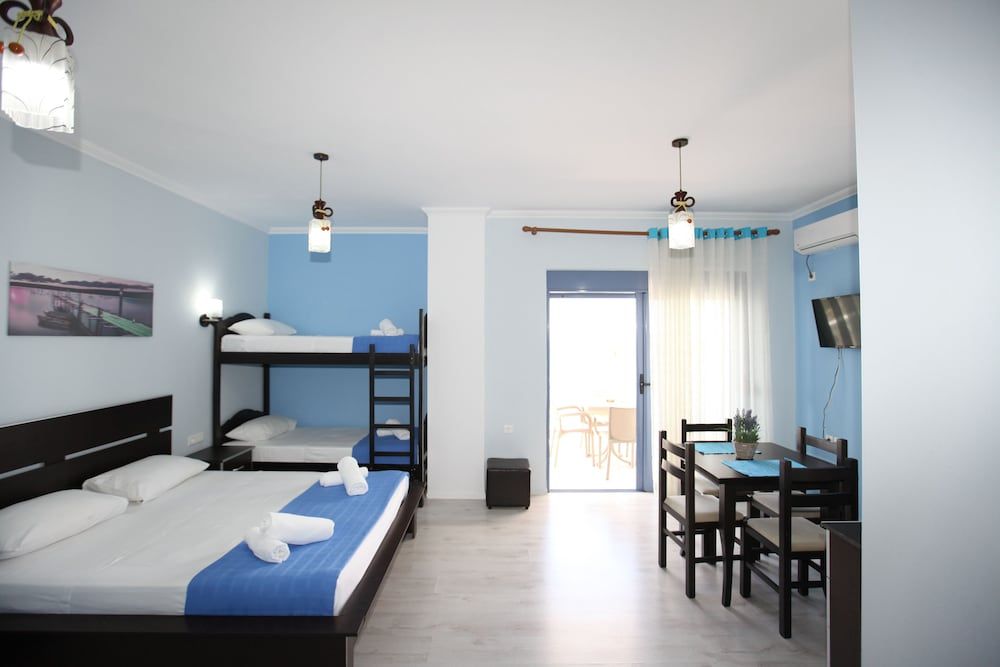 Hotel Keos Quadruple Room, Sea View 2