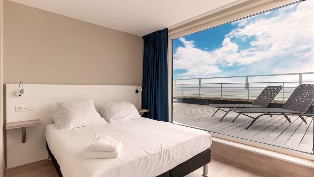 Unique penthouse with panoramic sea view |10p