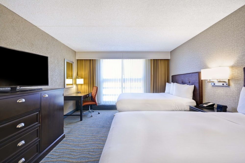 undefined DoubleTree by Hilton Phoenix North 3