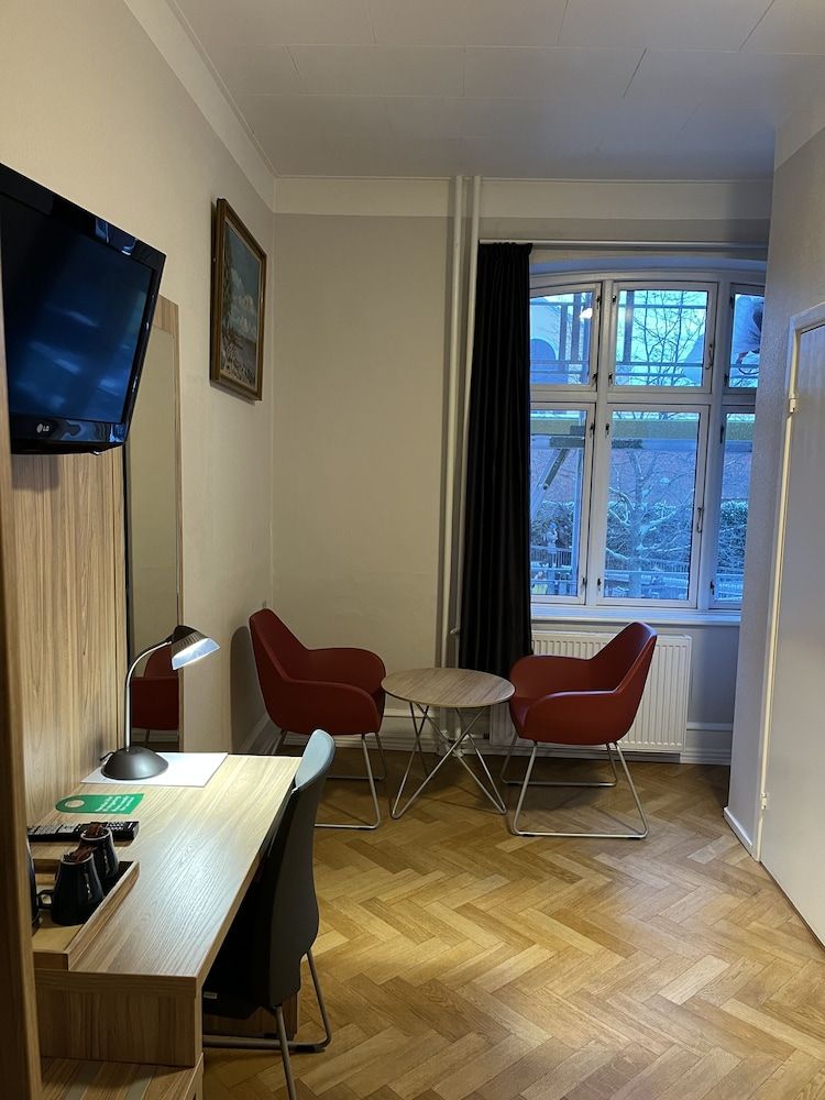 Hotel Skandia Double or Twin Room 12