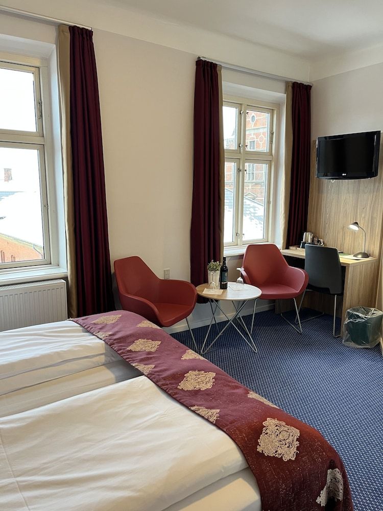 Hotel Skandia Double or Twin Room 11