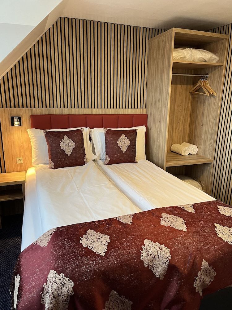 Hotel Skandia Large Single Room