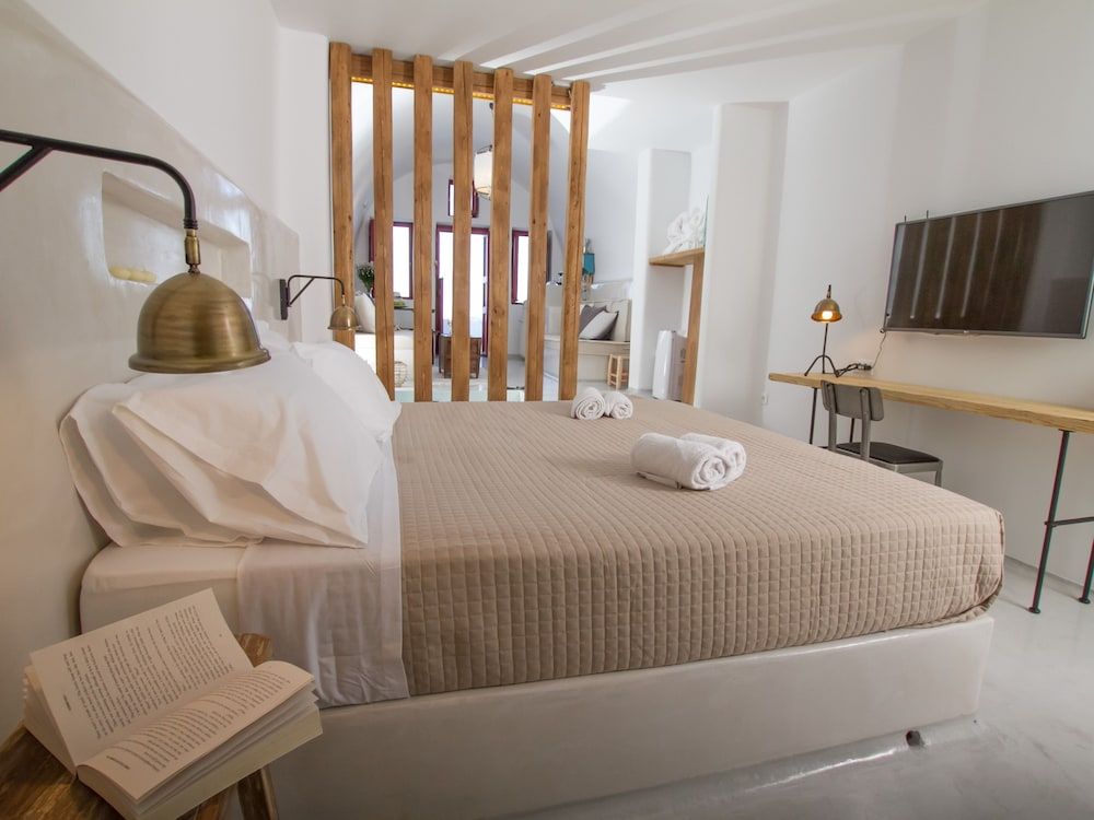 Hector Cave House Suite, Jetted Tub 3