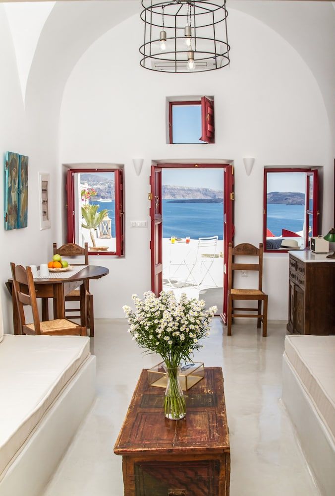 undefined Hector Cave House 7