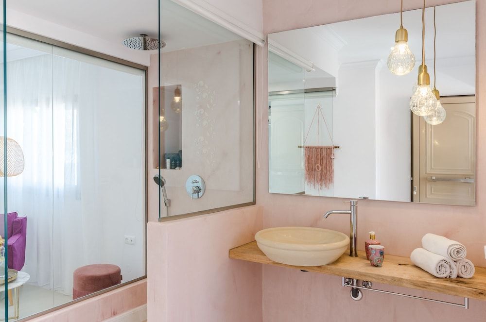 Malia Mare Deluxe Double Room 4