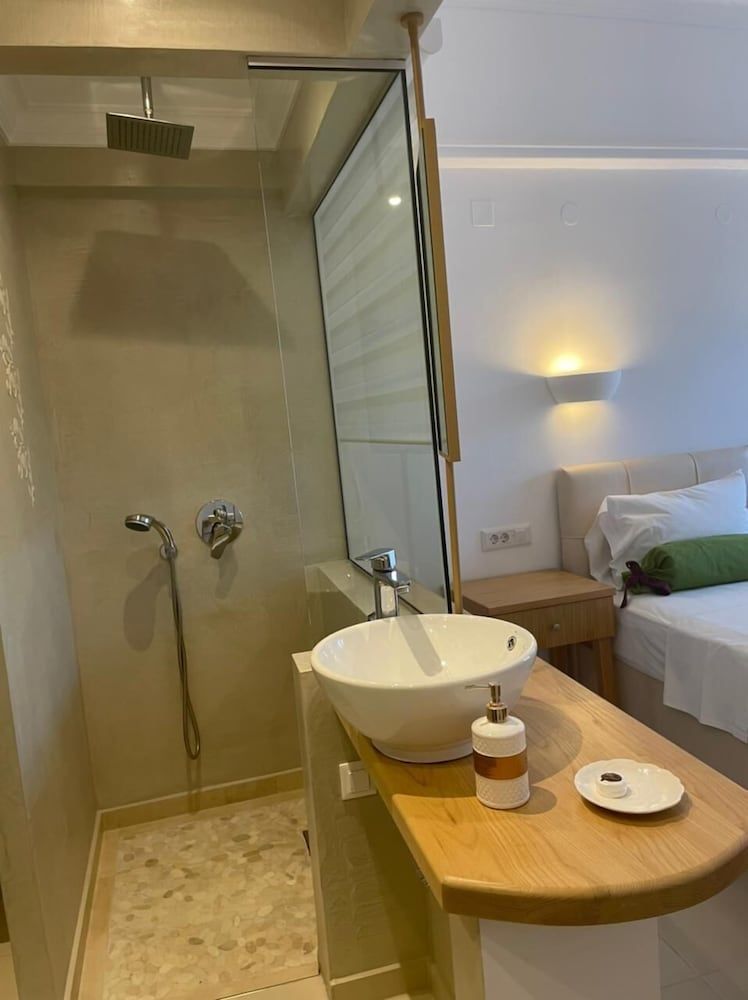 Malia Mare Superior Double Room 5