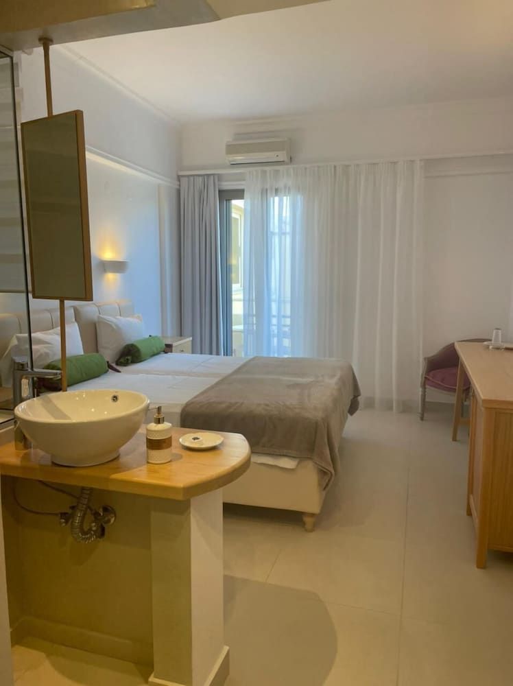 Malia Mare Superior Double Room 2