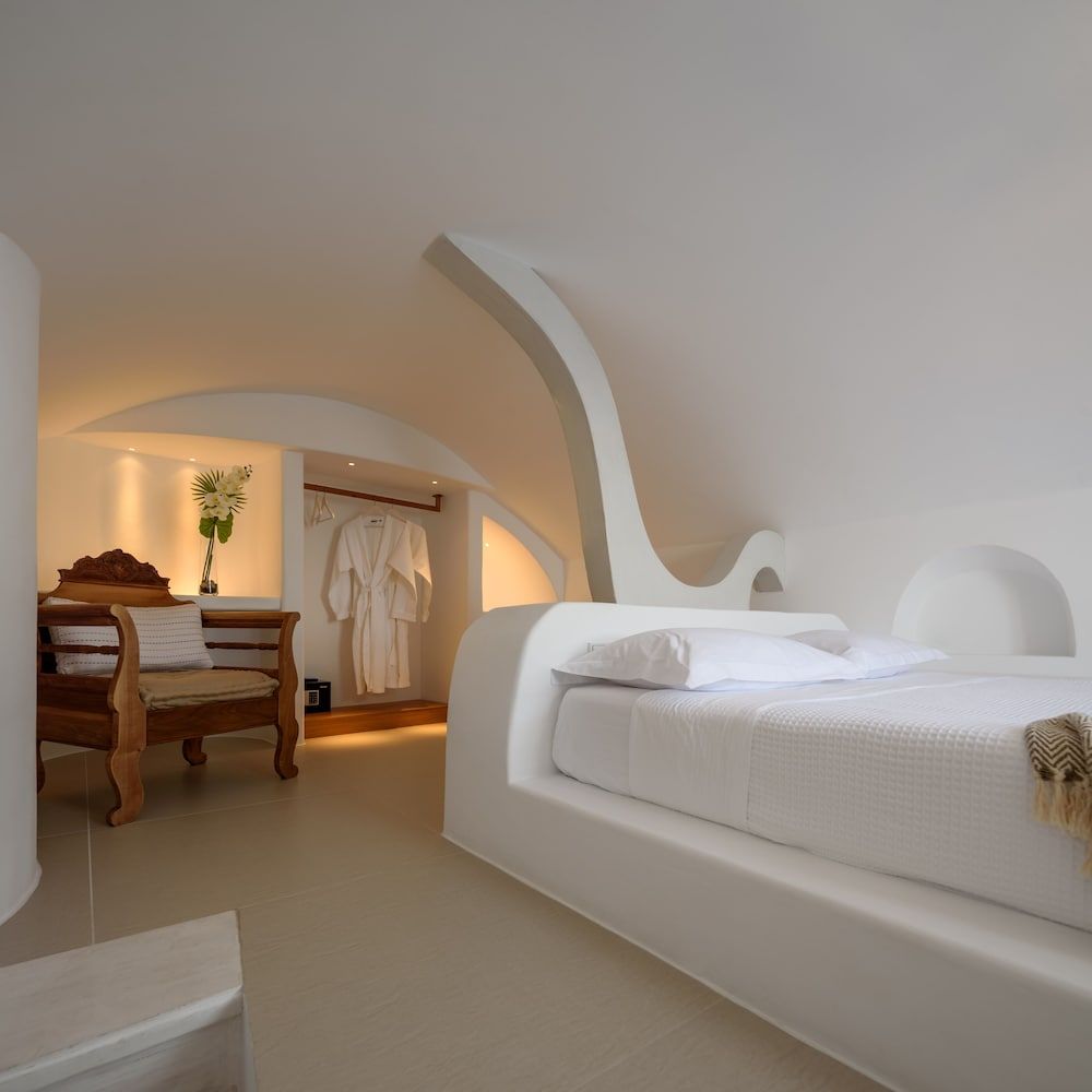 undefined Nefeles Luxury Suites 3
