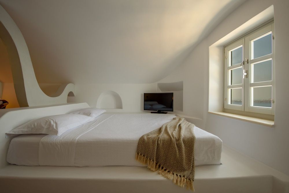 undefined Nefeles Luxury Suites 10