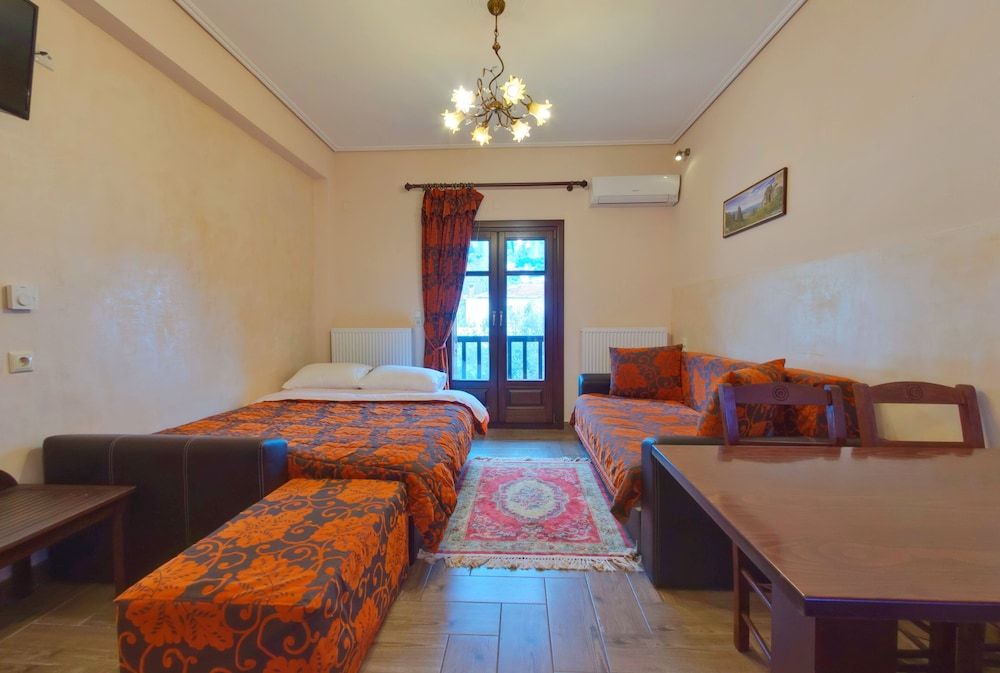 Alsos House Family Apartment, Balcony (Meteora View) 5