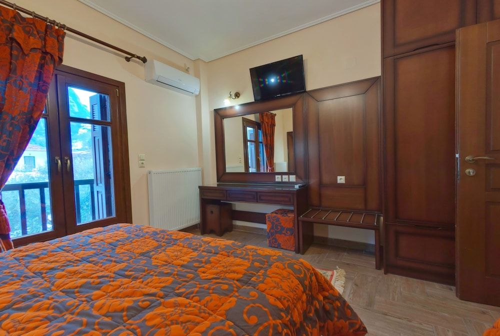 Alsos House Family Apartment, Balcony (Meteora View) 3