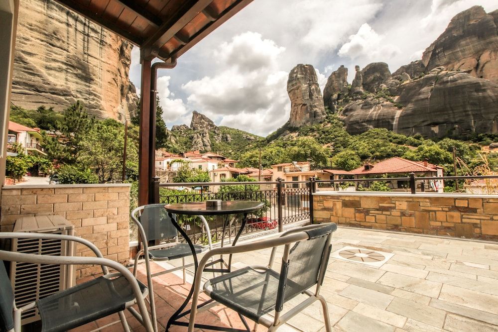 Alsos House Triple Room, Balcony (Meteora View) 6