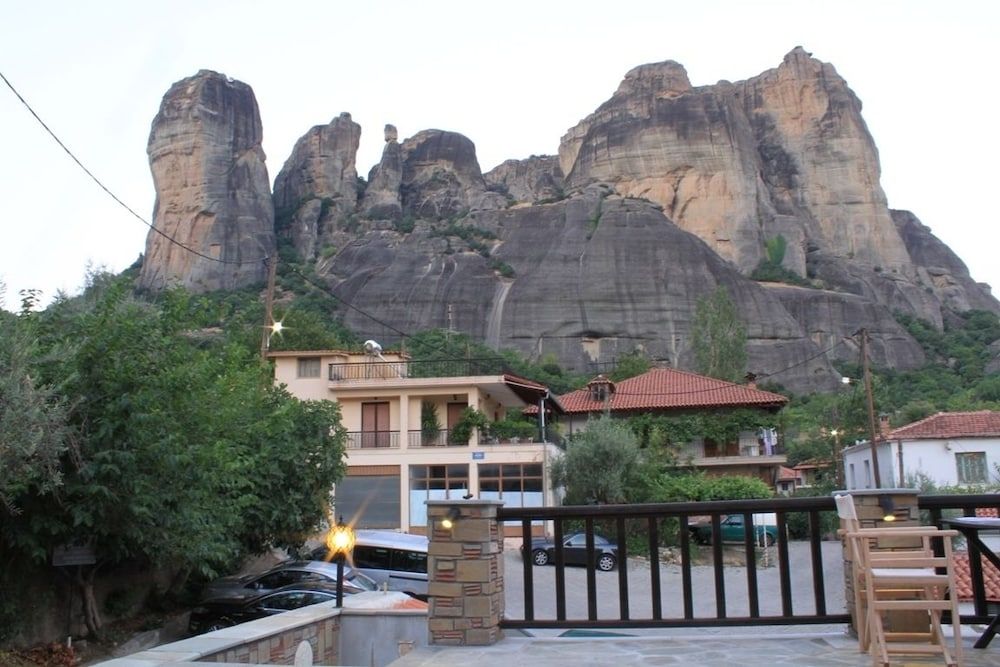 Alsos House Triple Room, Balcony (Meteora View) 7