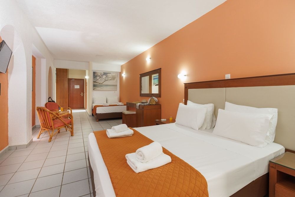 Superior Quadruple Room (Superior Plus)
