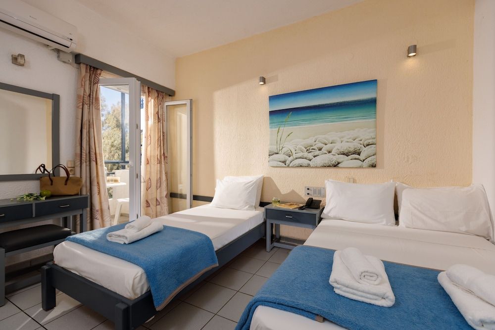 Economy Triple Room