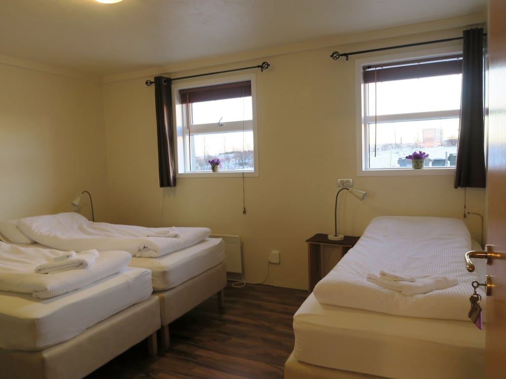 Triple Room, Shared Bathroom (Room 2)