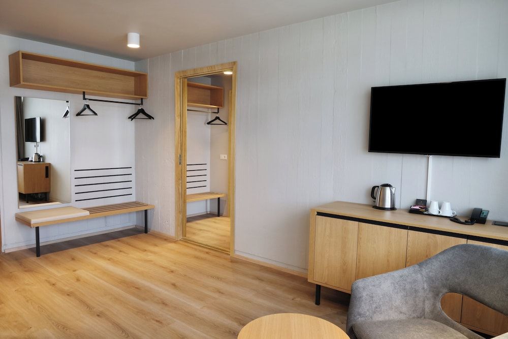 Fosshotel Reykholt Family Room, 2 Bedrooms 6