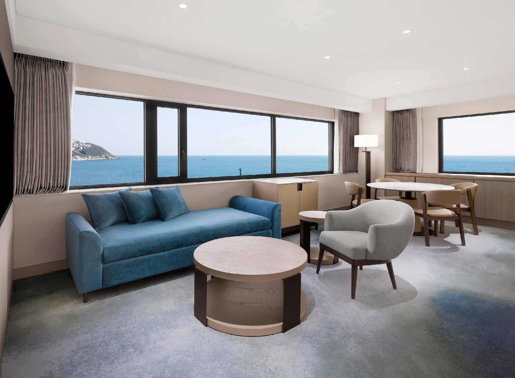 Executive Beach Suite, Club lounge access, 1 Bedroom Suite, King, Haeundae Beach view