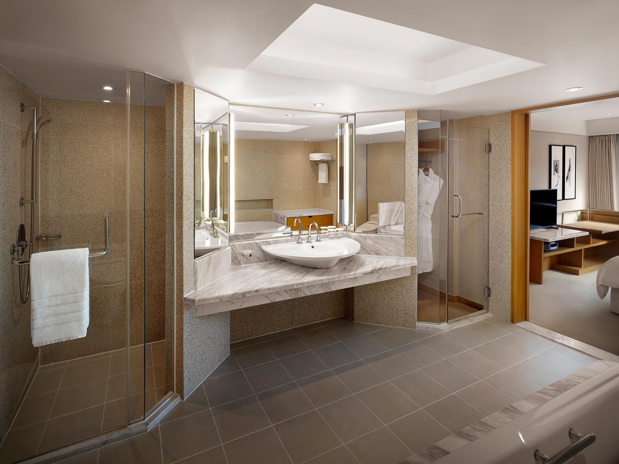 Executive Beach Suite, Club lounge access, 1 Bedroom Suite, King, Haeundae Beach view