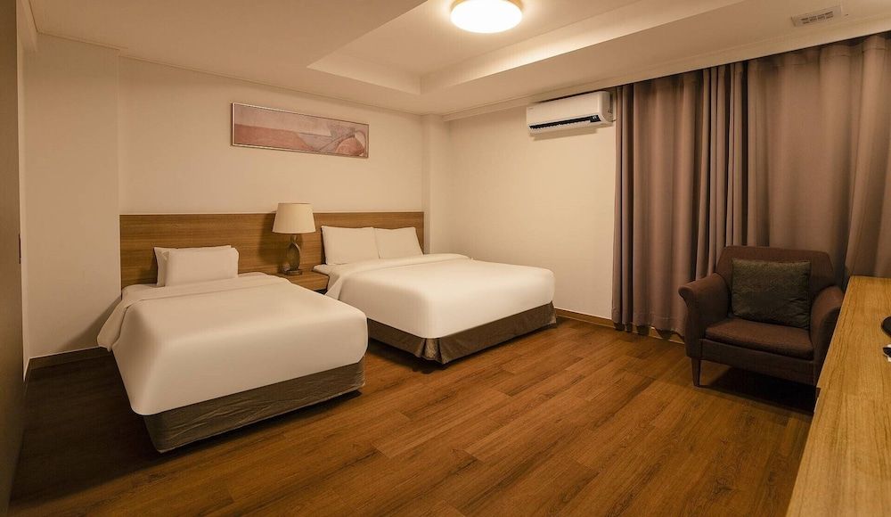 Korea Tourist Hotel Deluxe Twin Room 3