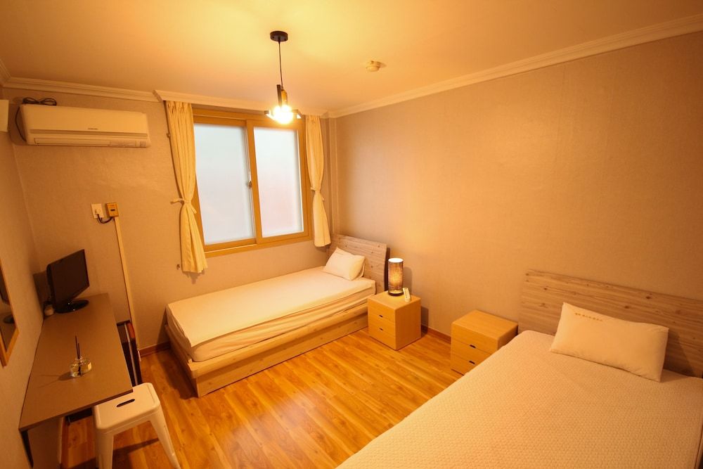 Yeha Guesthouse - Hostel Twin Room 3