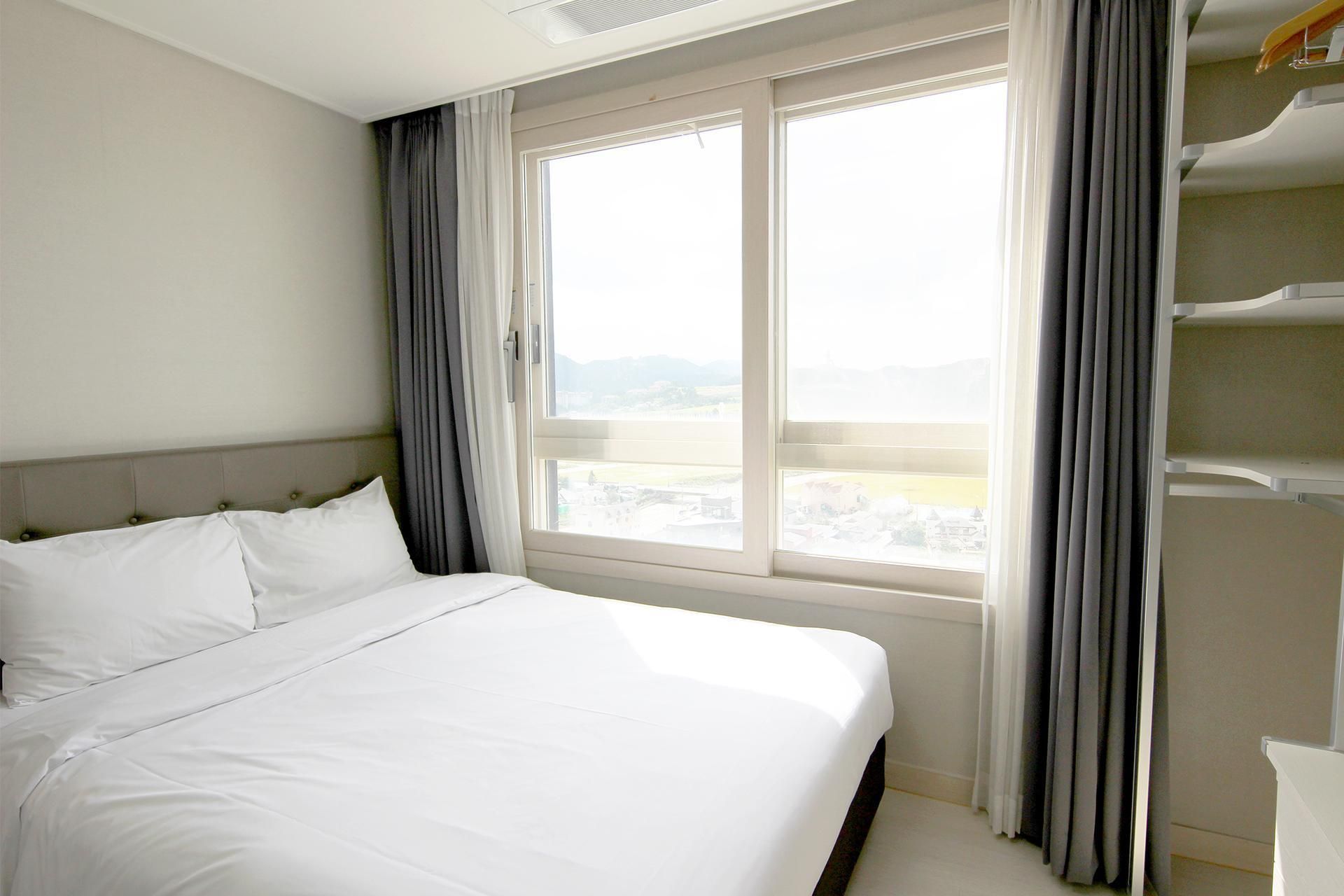 Am Hotel Deluxe Double Room 2