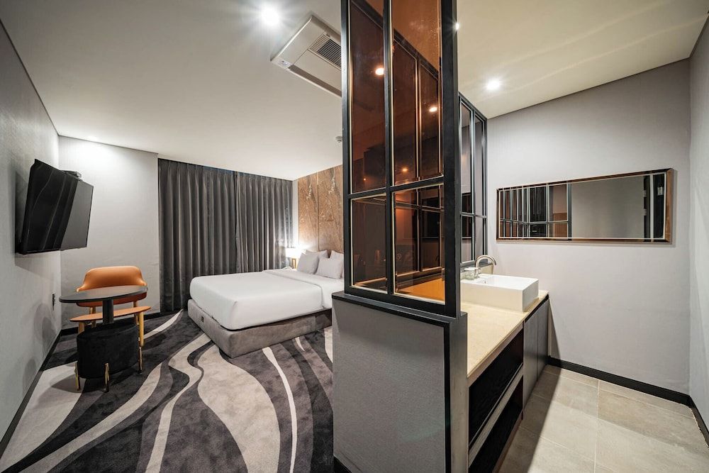 Casaday Hotel Premium Double Room 4