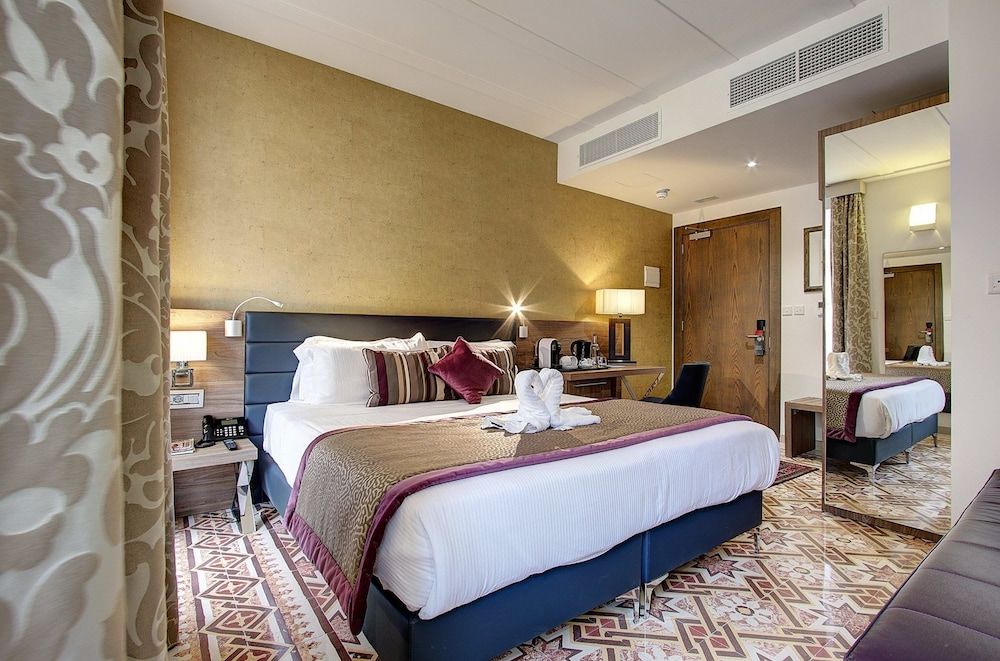 Palazzo Paolina Boutique Hotel Triple Room (Double or Twin use) 2