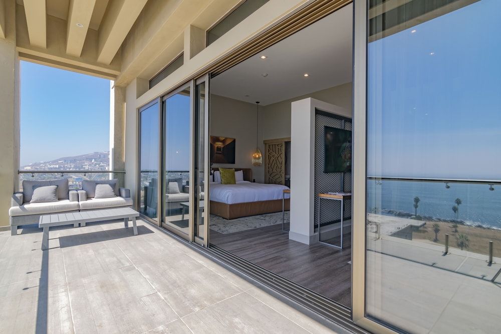 Torre Lucerna Hotel Ensenada Loft, 1 King Bed, Ocean View 6