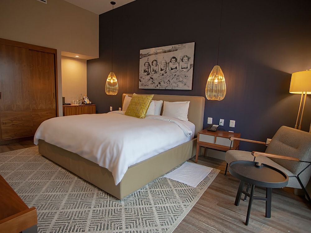 Torre Lucerna Hotel Ensenada Premium Mountain View King Room 5