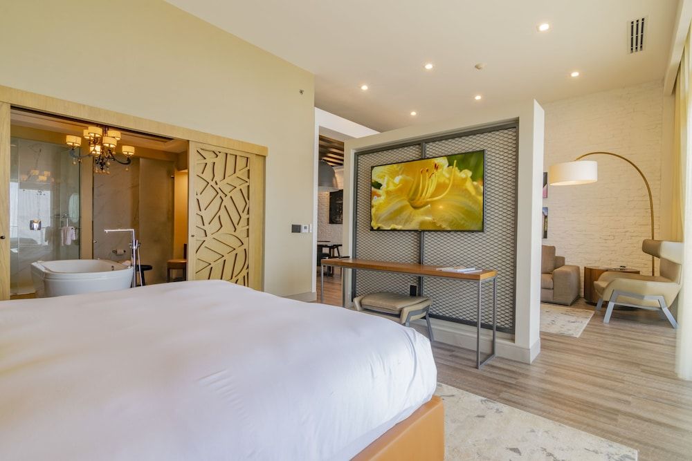 Torre Lucerna Hotel Ensenada Loft, 1 King Bed, Ocean View