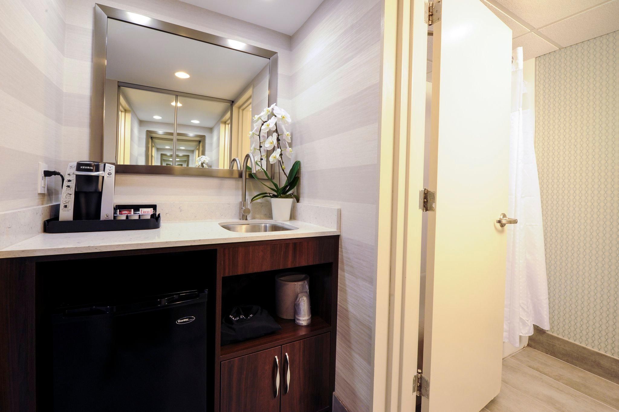 undefined Holiday Inn Niagara Falls - By The Falls by IHG 6