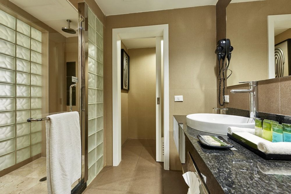 undefined Hotel Riu Yucatan - All Inclusive 5