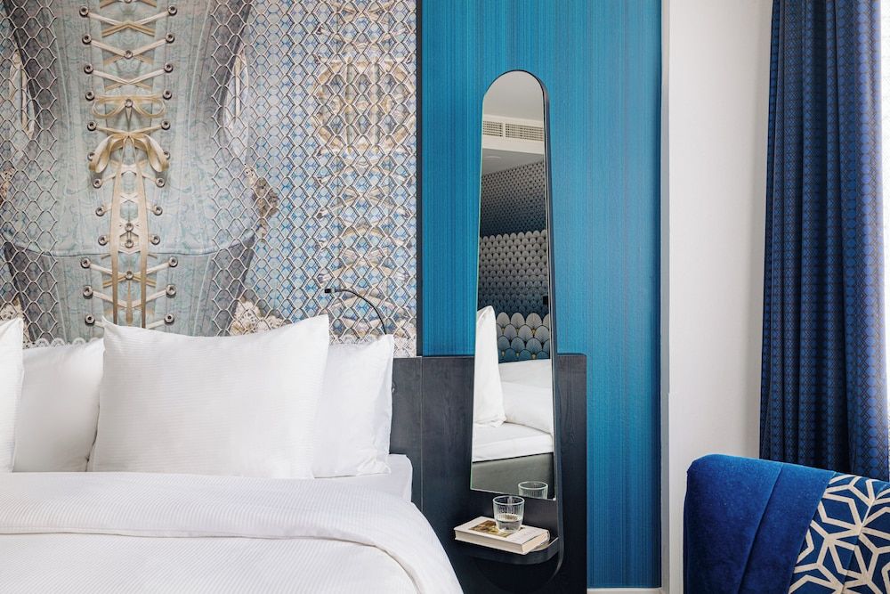 NYX Hotel Amsterdam Rembrandt Square Superior Room, 2 Twin Beds 5