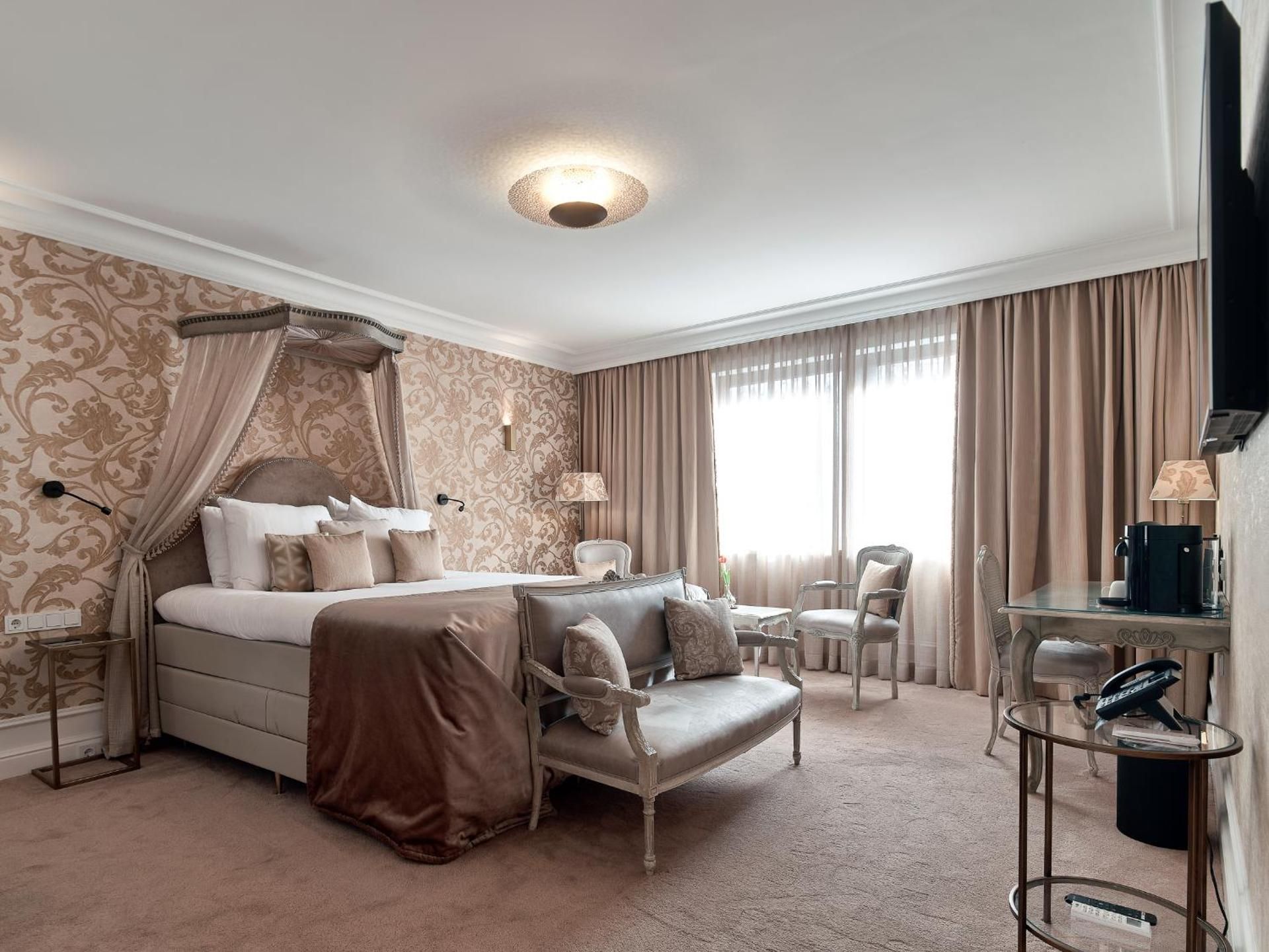 Executive King Suite