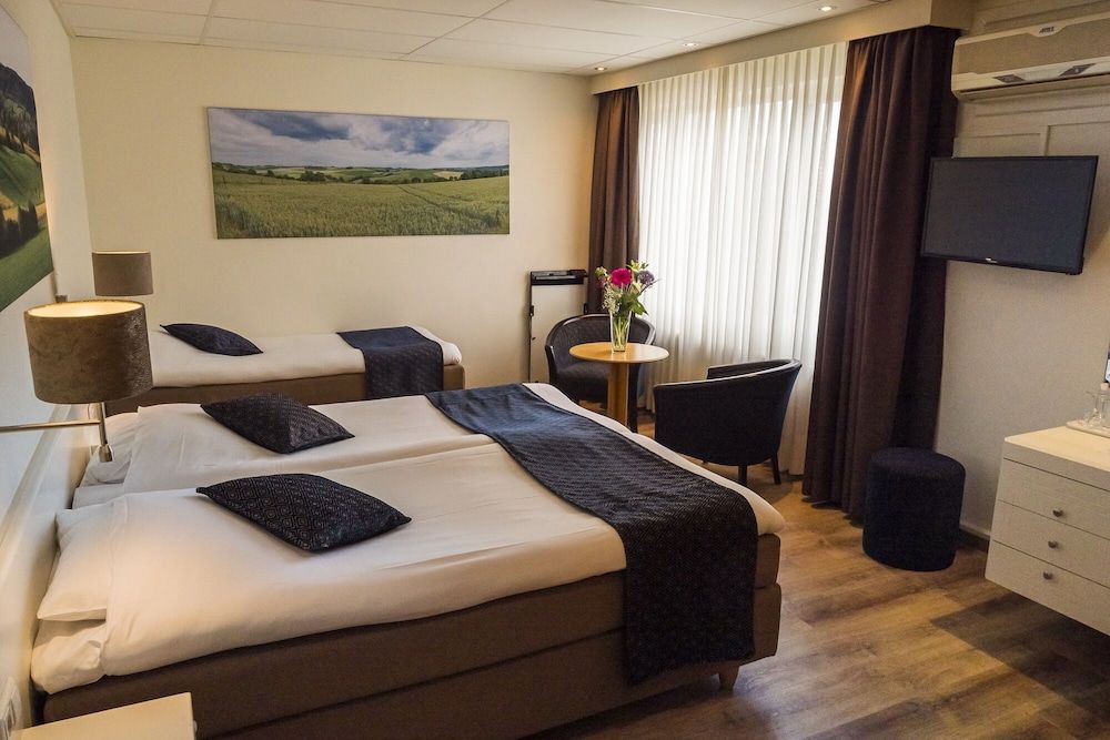 Best Western Hotel Slenaken Deluxe Room, 3 Twin Beds, Non Smoking 2