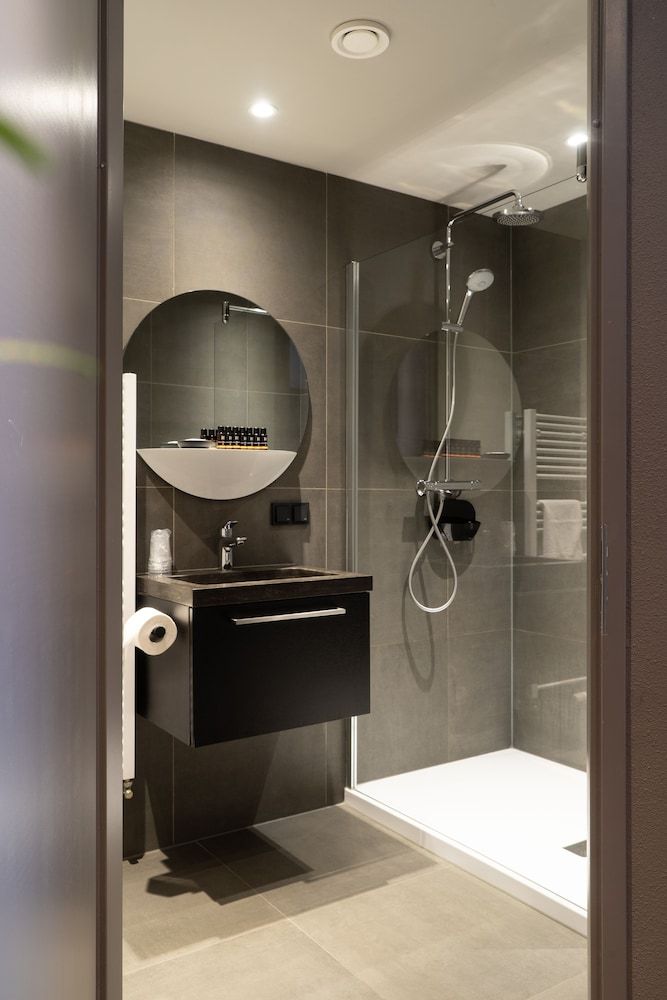 Boutique Suites Lisse - Keukenhof Family Studio Suite, Kitchenette, City View 6