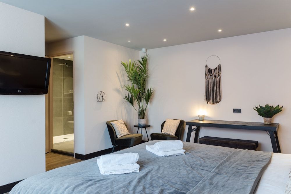 undefined Boutique Suites Lisse - Keukenhof 4